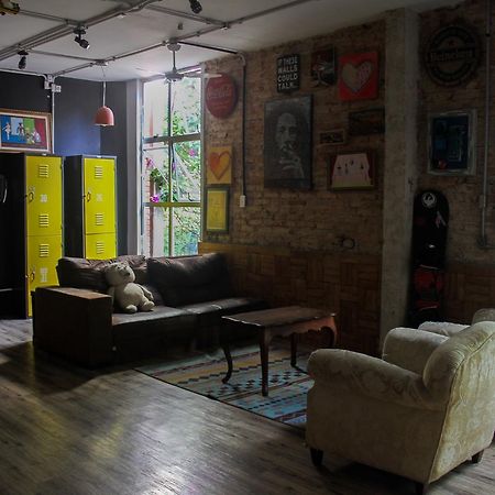 Hostel Savassi Белу-Оризонті Екстер'єр фото